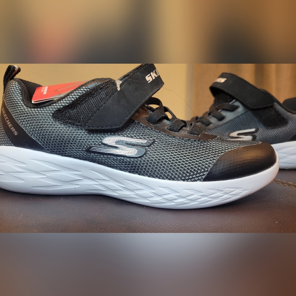 Skechers Black and Gray Athletic Sneakers - Picture 2 of 6